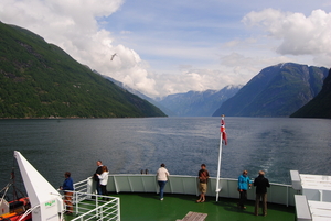 Met boot op de Geirangerfjord naar Hellesylt