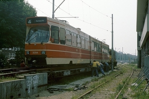 Arriveert bij de Delftselaan de 3094 20-06-1984