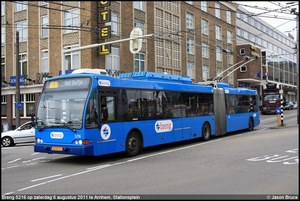 Breng 5216 - Arnhem, Stationsplein 06-08-2011