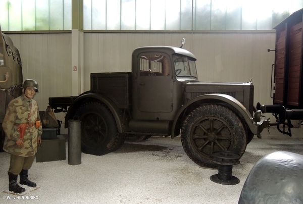 'BREDA' ARTILLERIESCHLEPPER SINSHEIM Museum 20160821_1