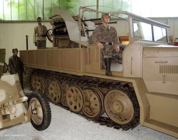 HALFTRACK MITTLERER ZUGKRAFTWAGEN 8ton 'SdKfz7' SINSHEIM Museum 2