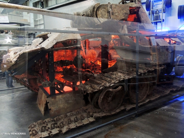 TANK BESCHADIGD SINSHEIM Museum 20160821 (4)