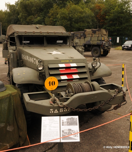 HALFTRACK (2)