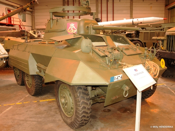 M8 GREYHOUND_1