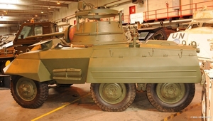 M8 GREYHOUND_3