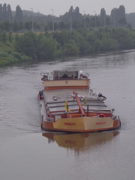 Vrachtschip op de Leie