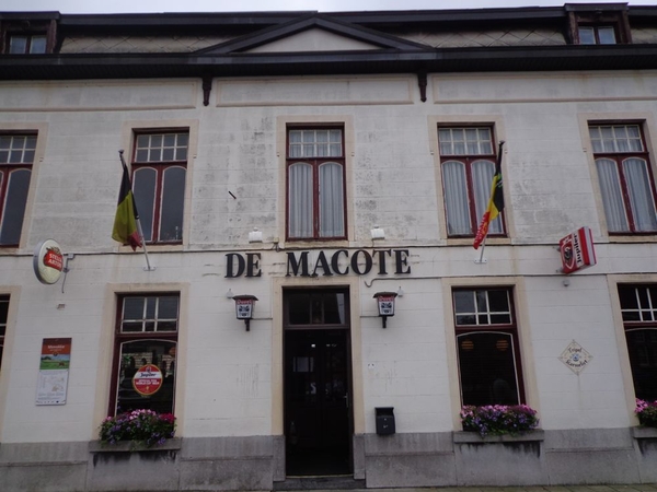 Caf De Macote bestaat sinds 1713 !!!