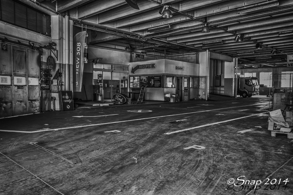 Gesloten garage ciacIMG_1223-bewerkt-bewerkt_HDR-