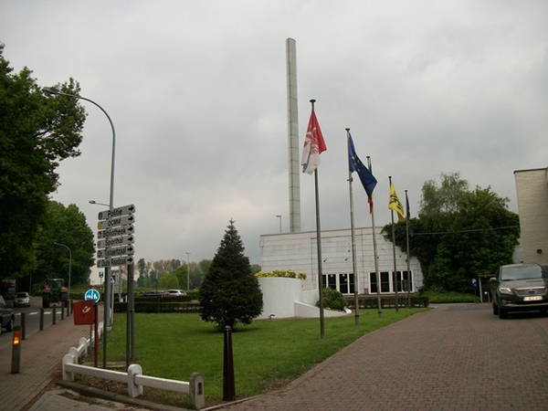 076-Terug aan start-Gemeentehuis-Hekelgem