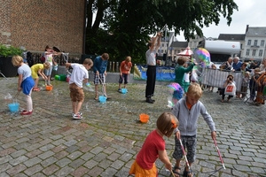 142  Turnhout 11 juli 2014 - Spelen op de Grote Markt