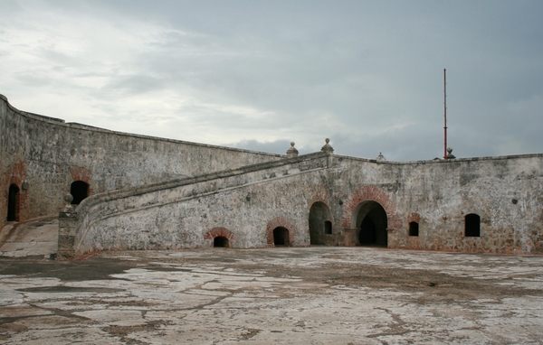 Het fort op het eiland