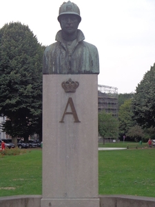 Borstbeeld koning Albert