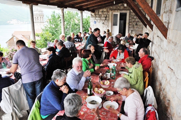 Baai van Kotor 3 - Montenegro - Lunch klooster Don Srecko DSC_948