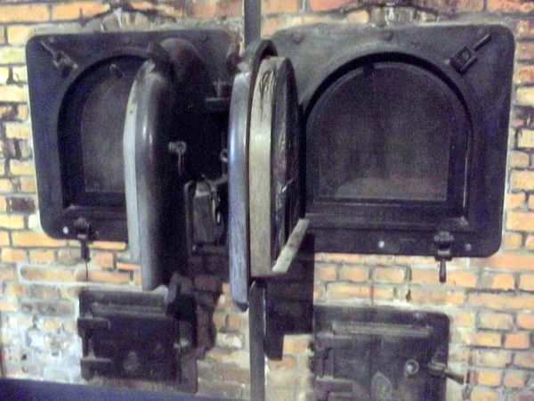 008 Auschwitz I (70)