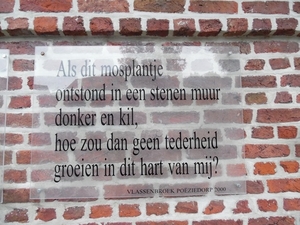 20-Gedicht aan pastoriemuur