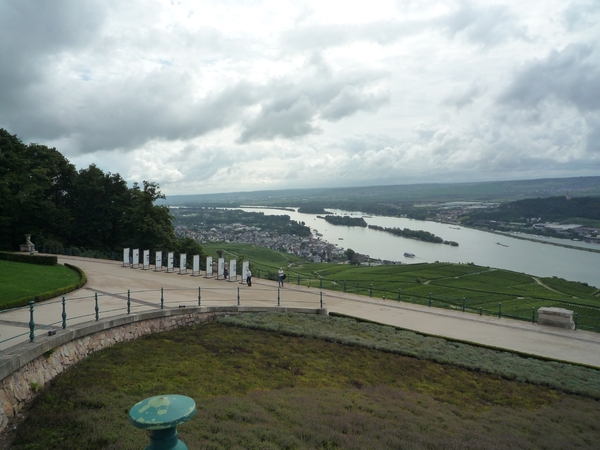 5 Rudesheim, wandeling Niederwald monument _P1190991