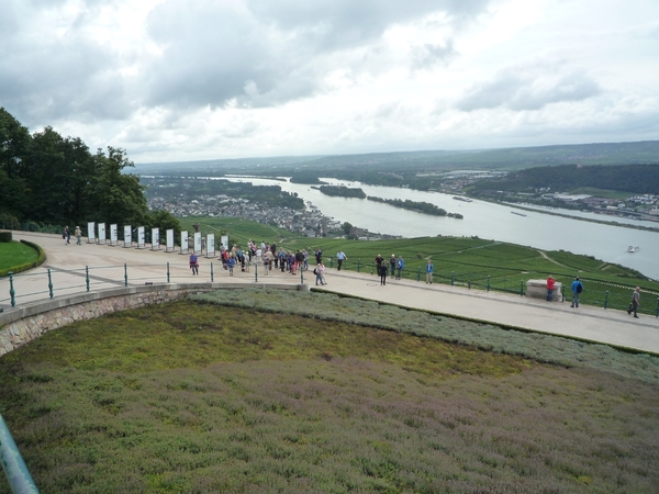 5 Rudesheim, wandeling Niederwald monument _P1190993