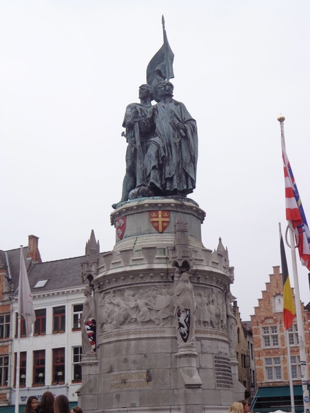 Standbeeld Jan Breydel en Pieter De Coninck