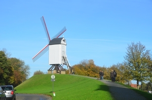 073