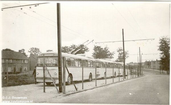 1952 GTN Openluchtstalling Slotemaker de Bruineweg E.J.Bouwman