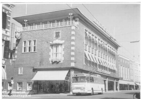 1959 CVD 17-05-1959 Bus 516 Burchtstraat bij Peek E.J.Bouwman