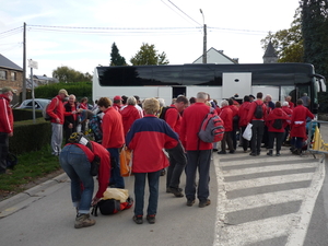 141026 BOIS DE VILLERS wachten op de bus