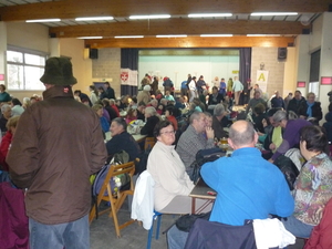 141130 URSEL TERUG IN DE ZAAL