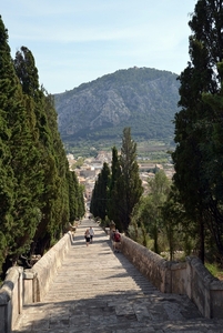 216 Mallorca oktober 2014 - Pollença Calvario met kapel en uitzi