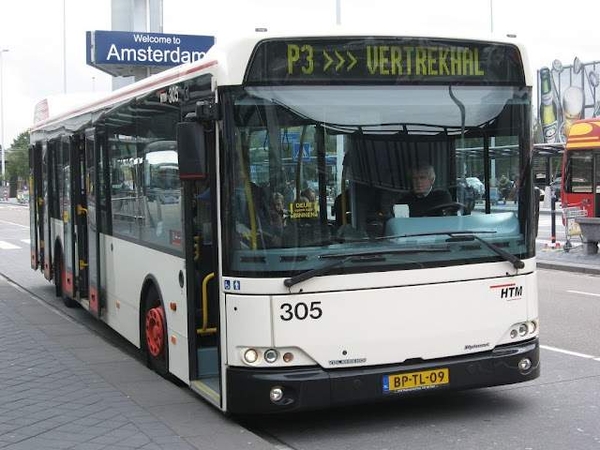 305 Schiphol Vertrekhal 03-09-2008