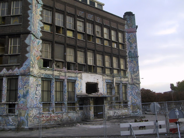 Ex Belastingkantoor Vaillantplein 14-10-2003