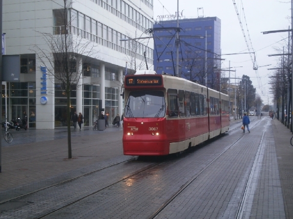 3067-7 Den Haag 02.11.2013 Spui