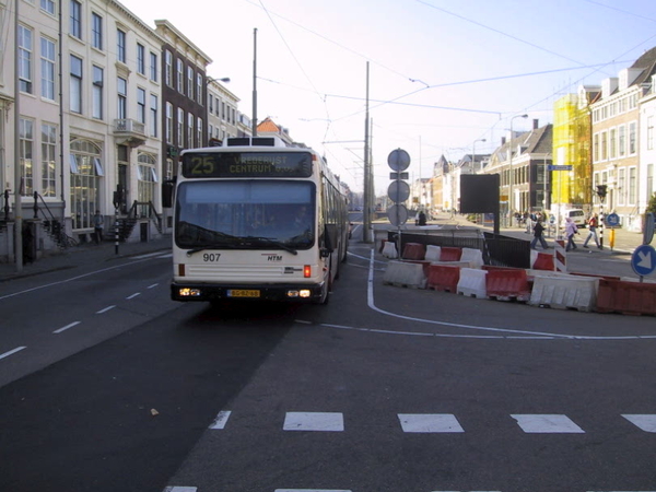 907 Nieuwe eindpunt Lijn 25 Prinsegracht 11-10-2005