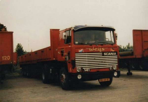SCANIA-141 WEIJS ELST (gld)