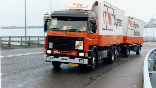 SCANIA-113