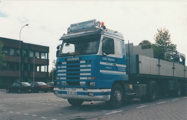 SCANIA-143H