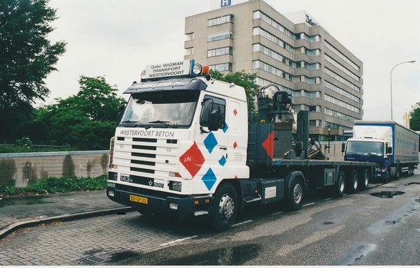 SCANIA-143