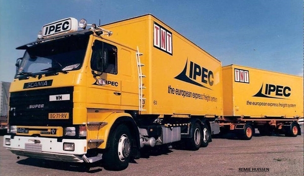 SCANIA-142  REMIE HUISSEN