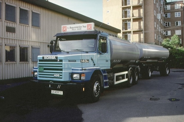 SCANIA-143H