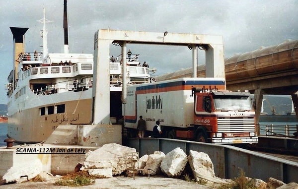 SCANIA-112M JAN de LELY