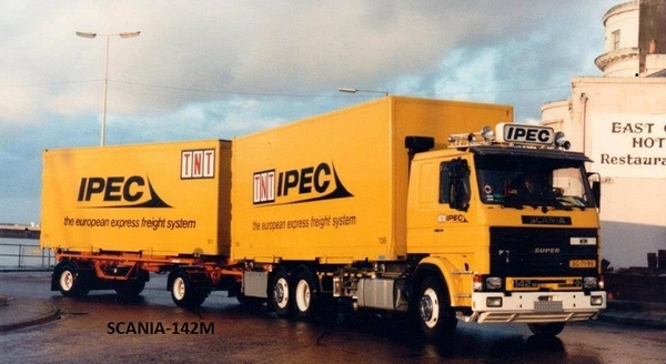 SCANIA-142M