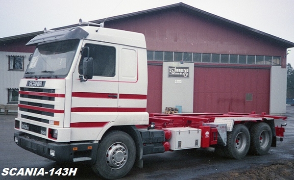 SCANIA-143H