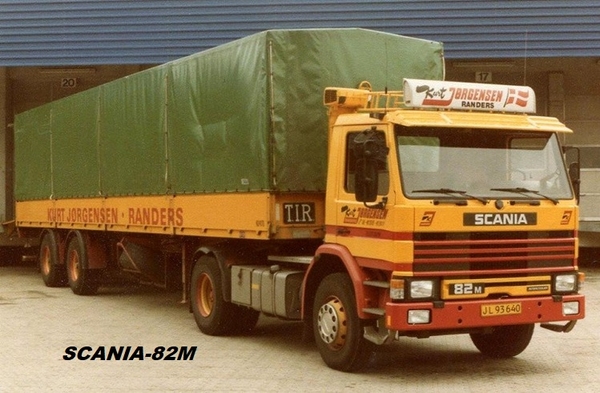 SCANIA-82M