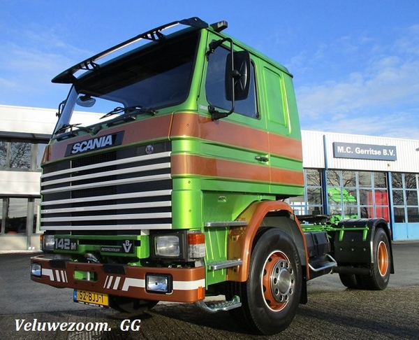 SCANIA-142M
