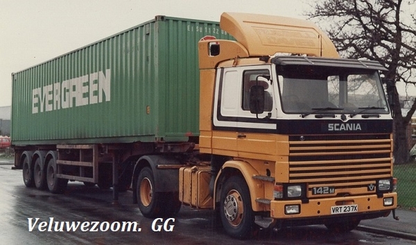 SCANIA-142M