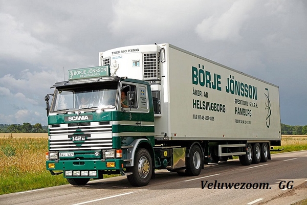 SCANIA-142M