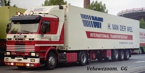 SCANIA-113M.
