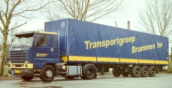 SCANIA-113M