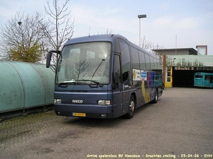 Arriva 195 Spelersbus BV Veendam 25-04-2006