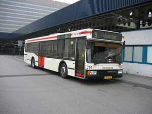 757 Centraal Station lijn 5 29-03-2005