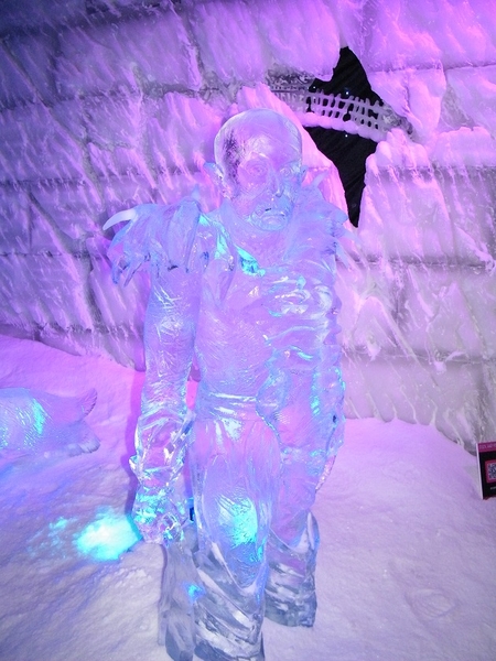 brugge ice magic land of the hobs